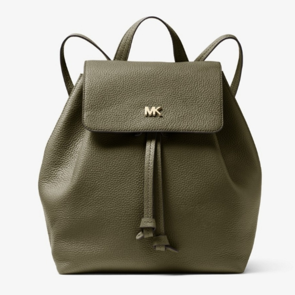  MICHAEL KORS

Junie Medium Pebbled Leather Backpa